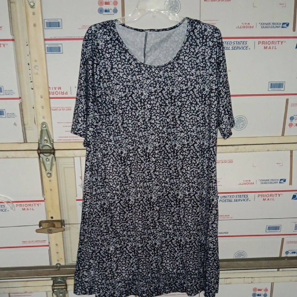 No Brand Tag Size XXL Floral Black and White Dress (SKU N161)